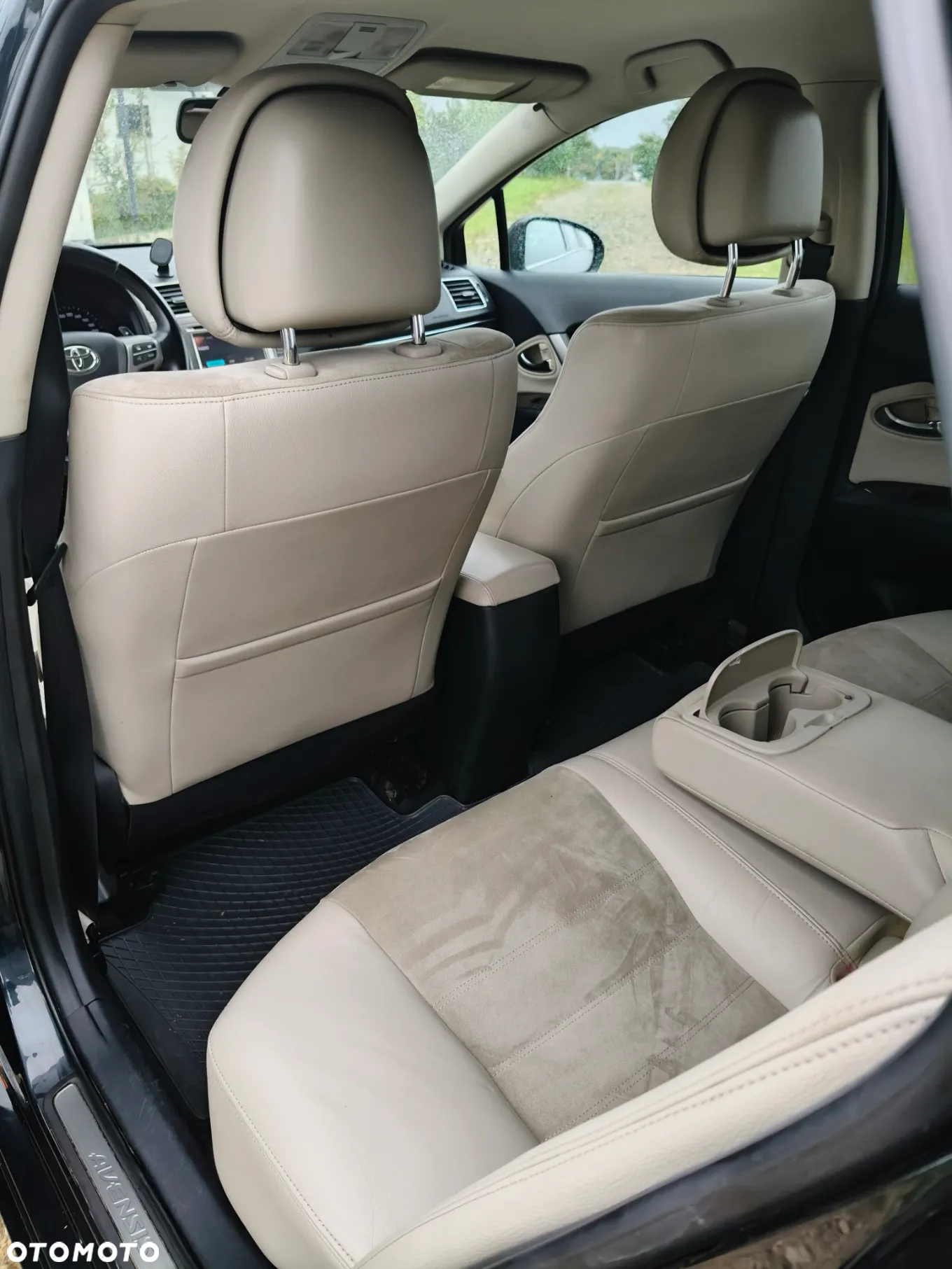 Toyota Avensis - 14