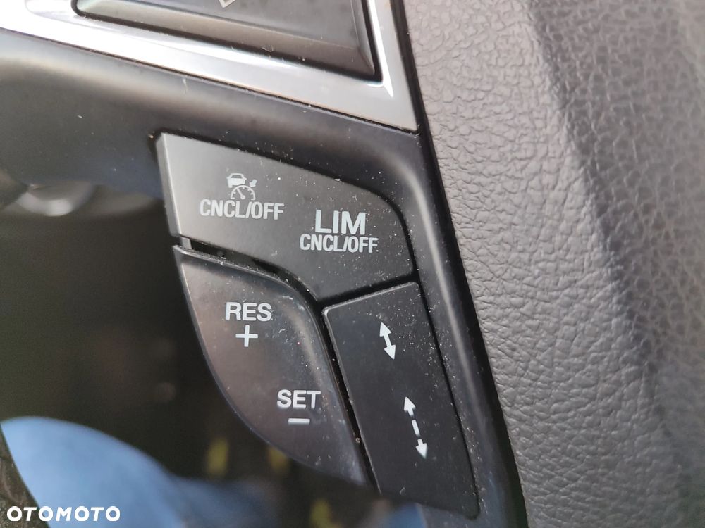 Ford Mondeo 2.0 EcoBlue Titanium - 23