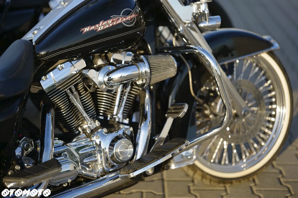 Harley-Davidson Touring Road King - 13
