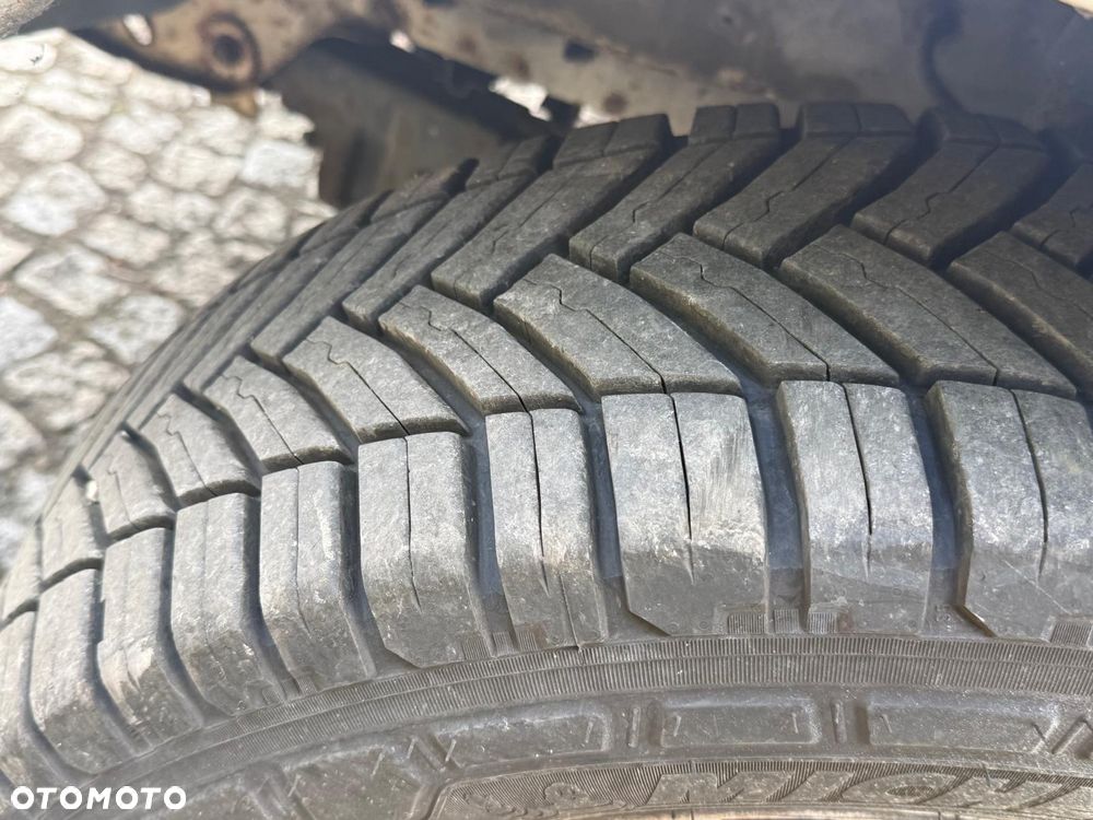 Ford Transit - 28