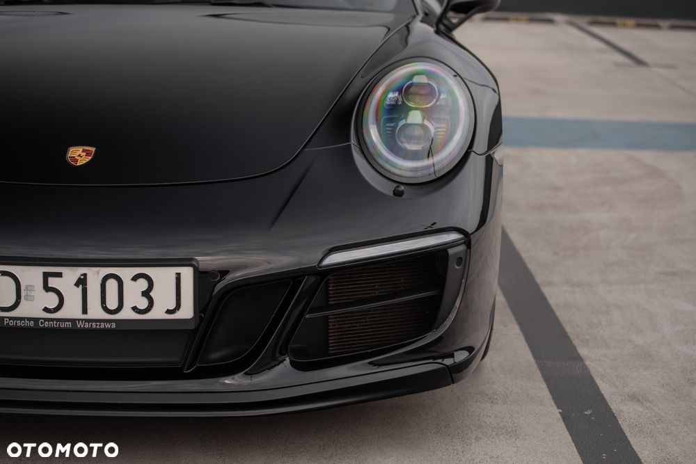 Porsche 911 Carrera GTS PDK - 5