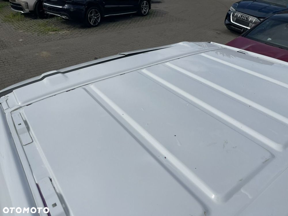 Opel Vivaro - 11