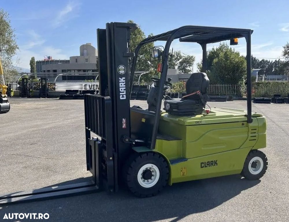 Clark GEX30