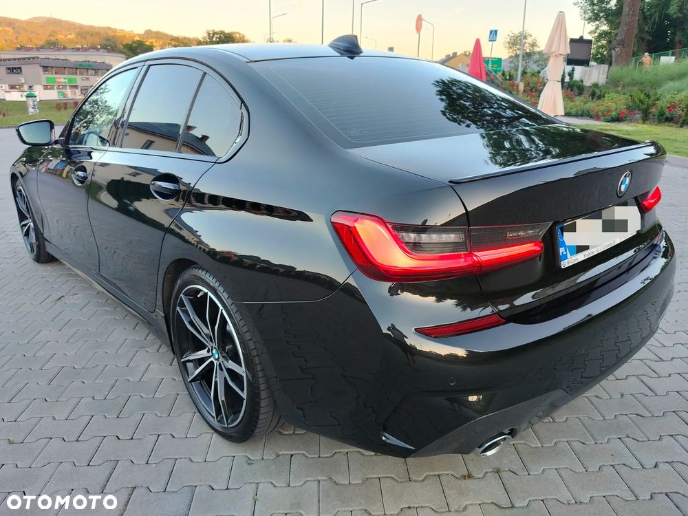 BMW Seria 3 320d M Sport Shadow - 18