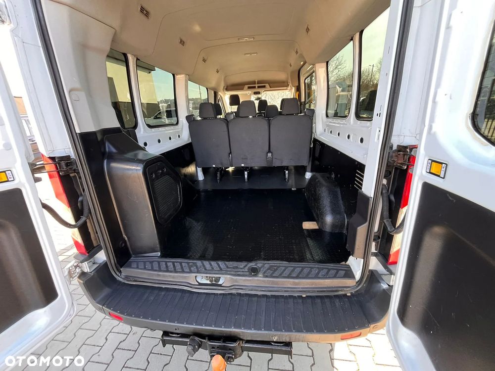 Ford Transit - 12