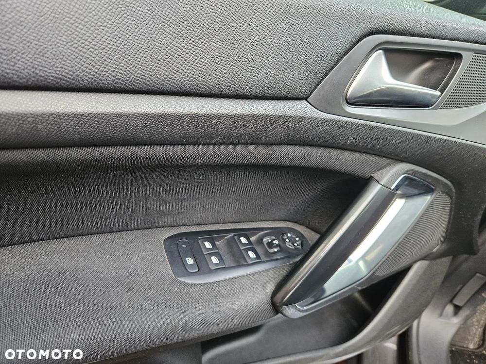 Peugeot 308 1.2 PureTech Allure S&S - 16