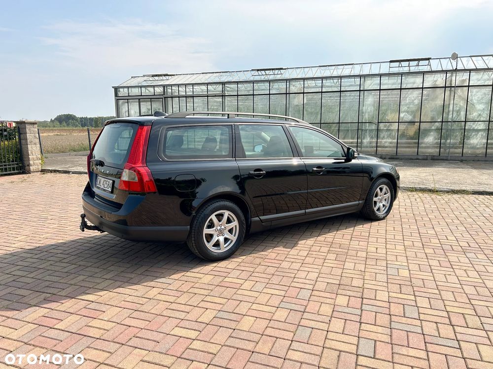 Volvo V70 2.0D Momentum - 10