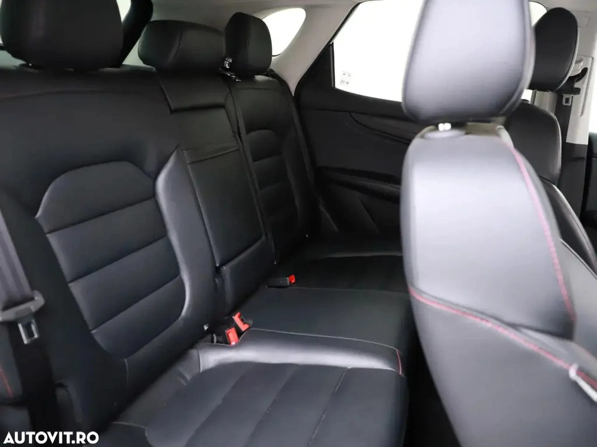 MG EHS 1.5T-GDI PHEV Luxury - 8