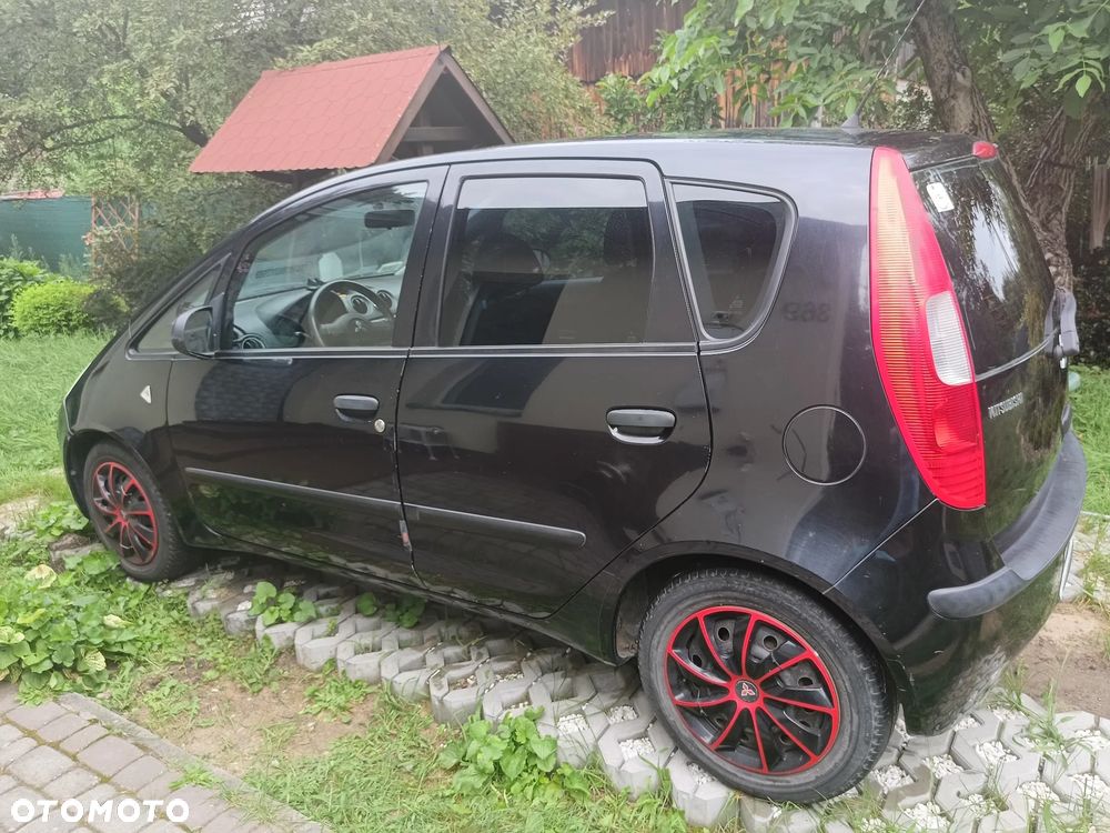 Mitsubishi Colt - 3