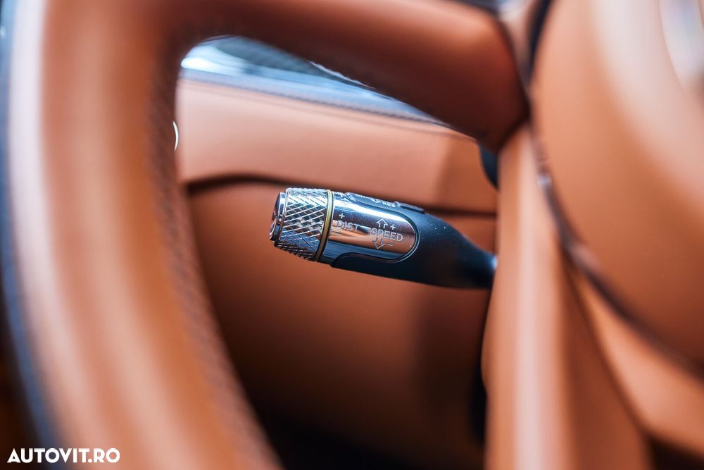 Bentley Flying Spur - 31
