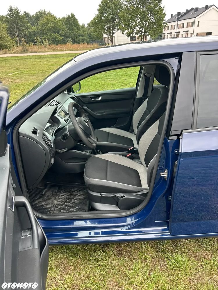 Skoda Fabia - 10