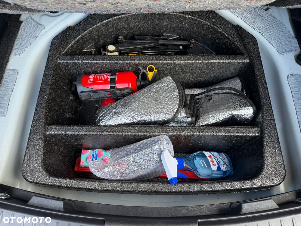 Toyota Auris 1.4 D-4D Dynamic - 16