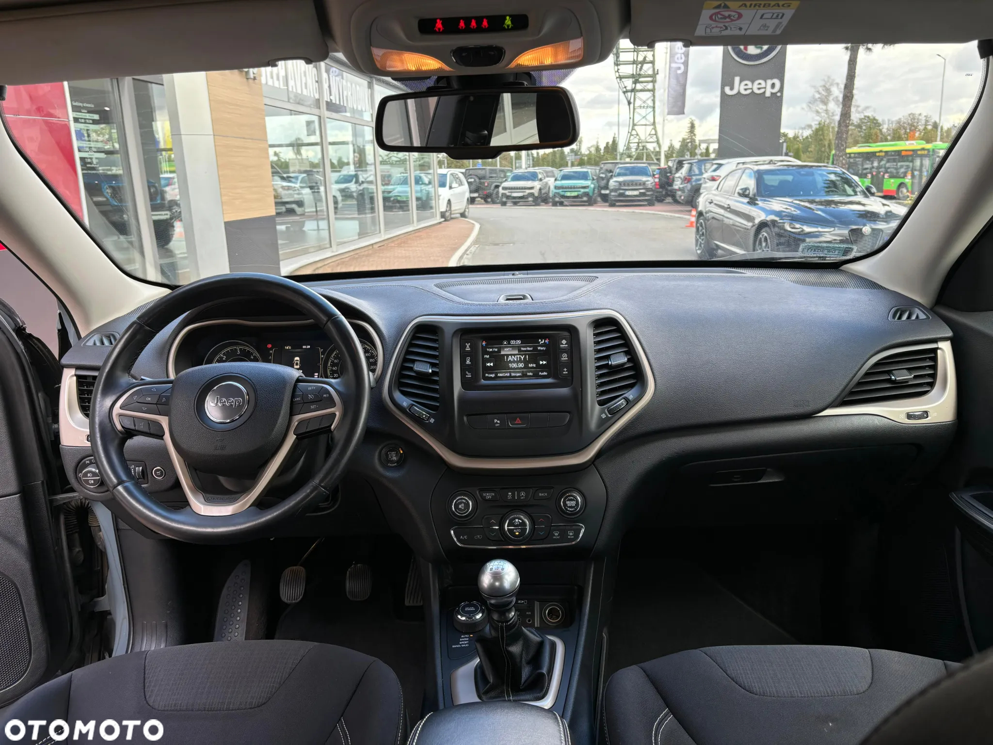 Jeep Cherokee 2.0 MJD Active Drive I Longitude - 18