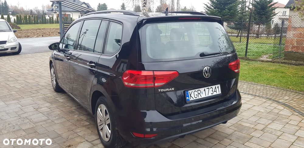 Volkswagen Touran - 3