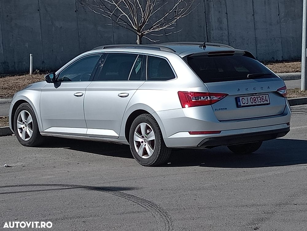 Skoda Superb 2.0 TDI DSG Active - 4