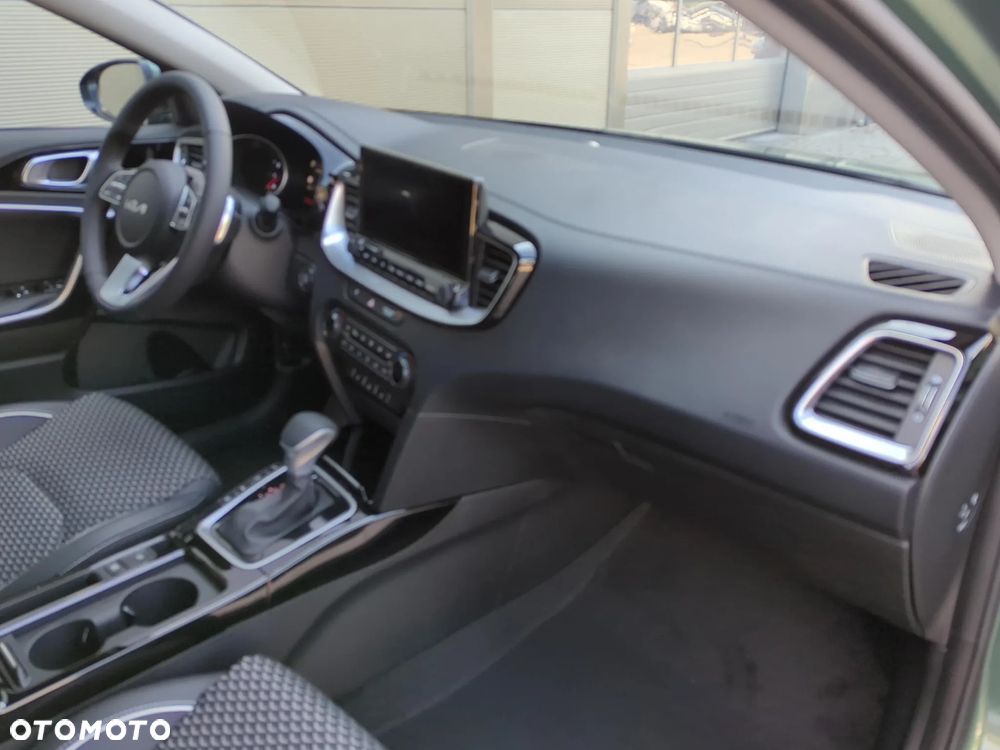 Kia Ceed 1.5 T-GDI Tribute DCT - 15