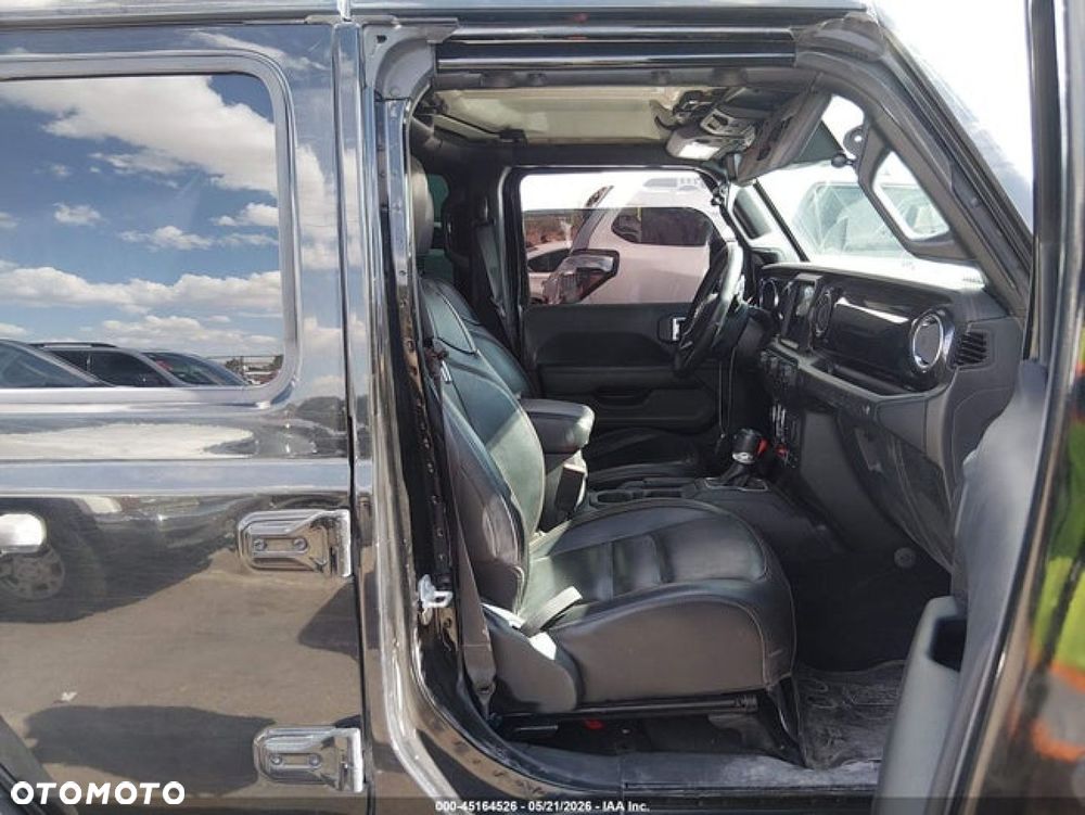 Jeep Wrangler - 11