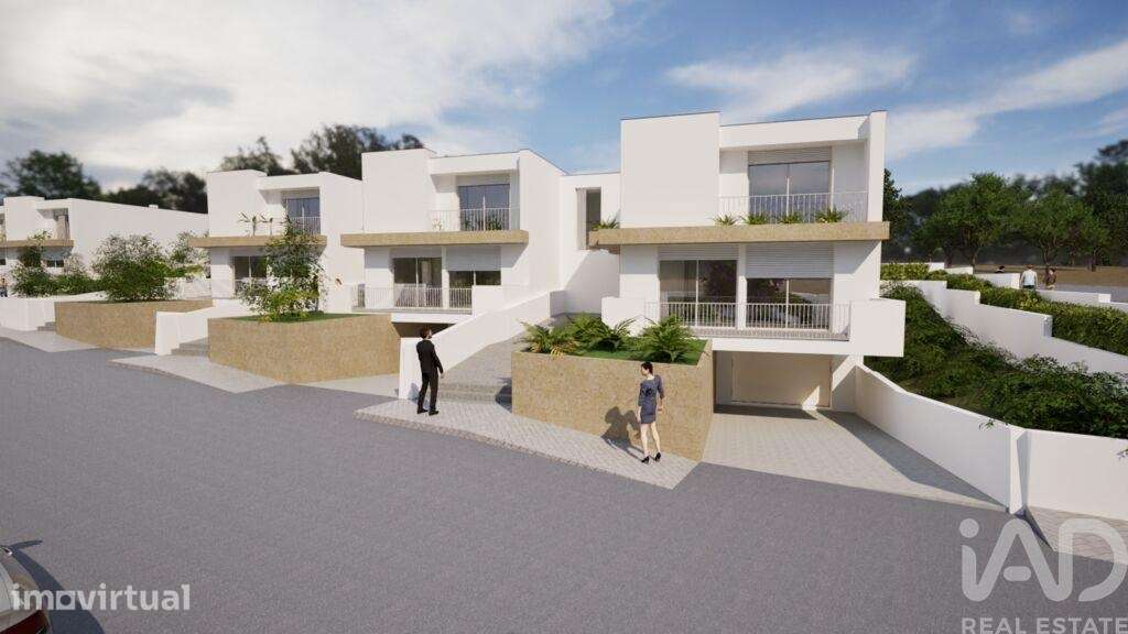 Casa / Villa T3 em Igreja Nova e Cheleiros de 256,00 m2 - Grande imagem: 3/29