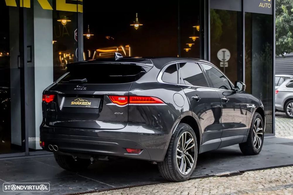 Jaguar F-Pace - 4