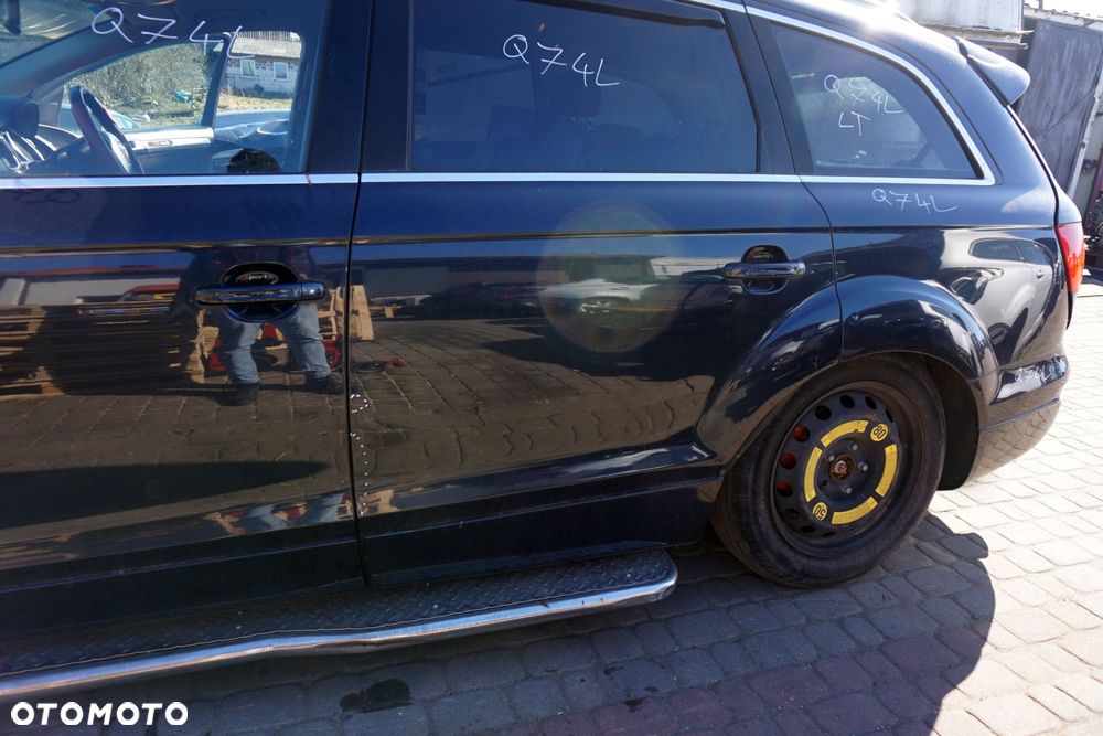 DRZWI TYLNE LEWE Q7 4L LIFT LZ5Q  CZARNY AUDI 2009-2015 - 2