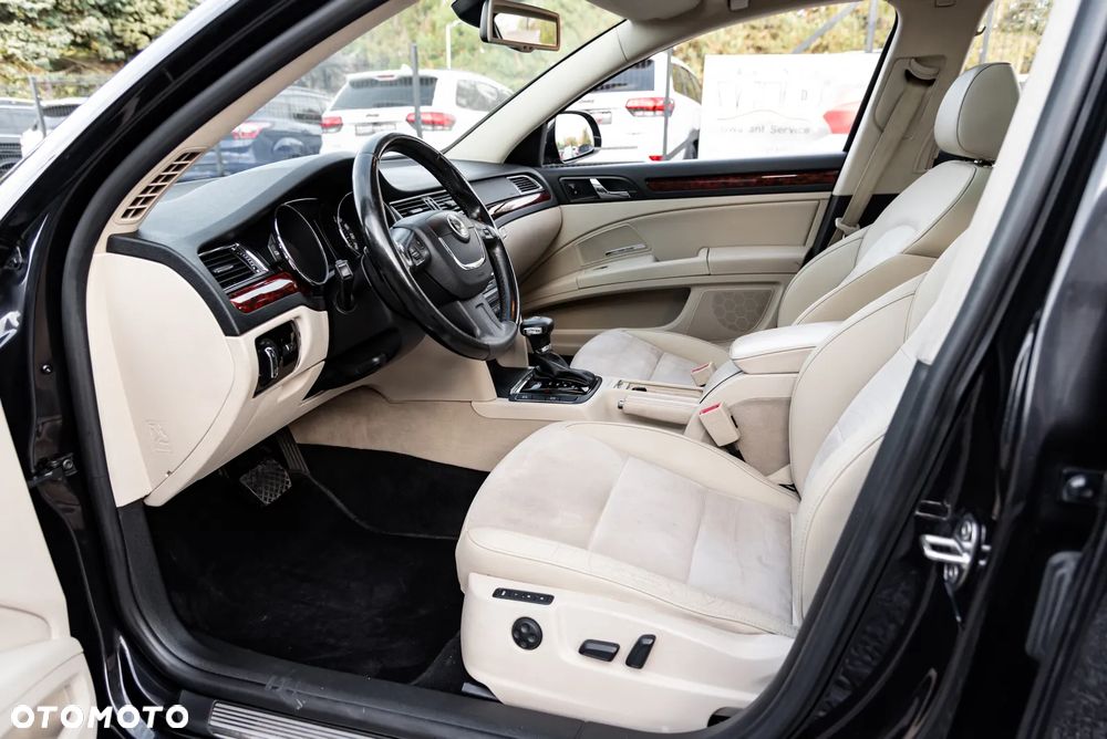 Skoda Superb 3.6 V6 4x4 DSG Elegance - 17