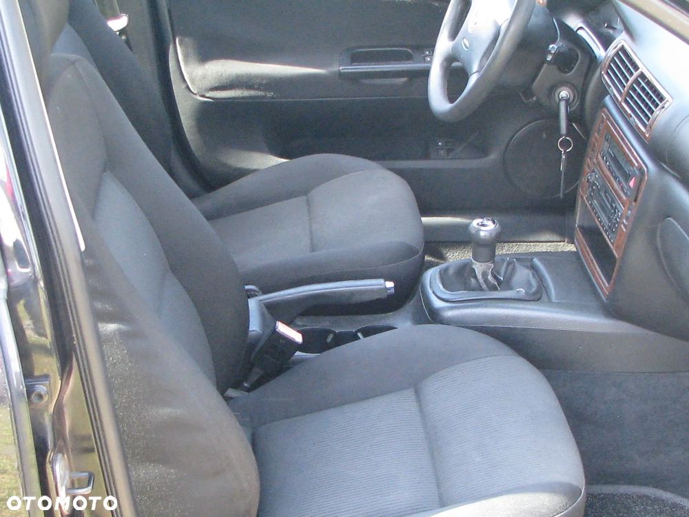 Volkswagen Passat 1.9 TDI - 10