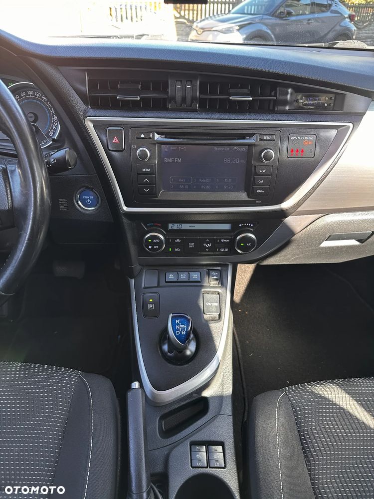 Toyota Auris - 14