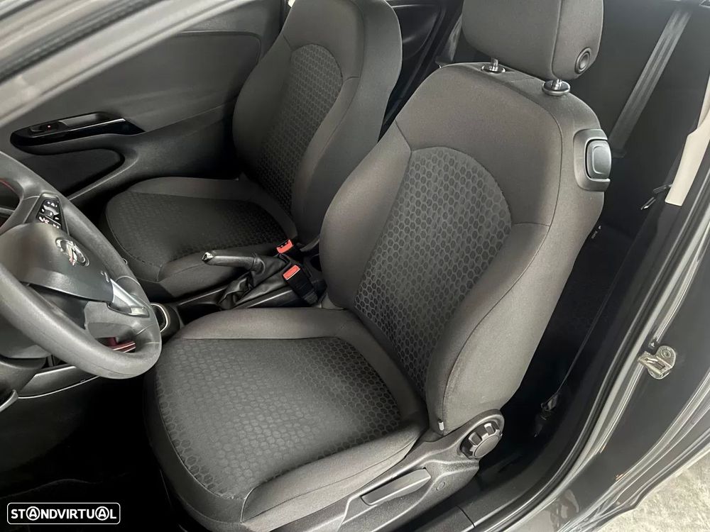 Opel Corsa 1.4 120 Anos - 34