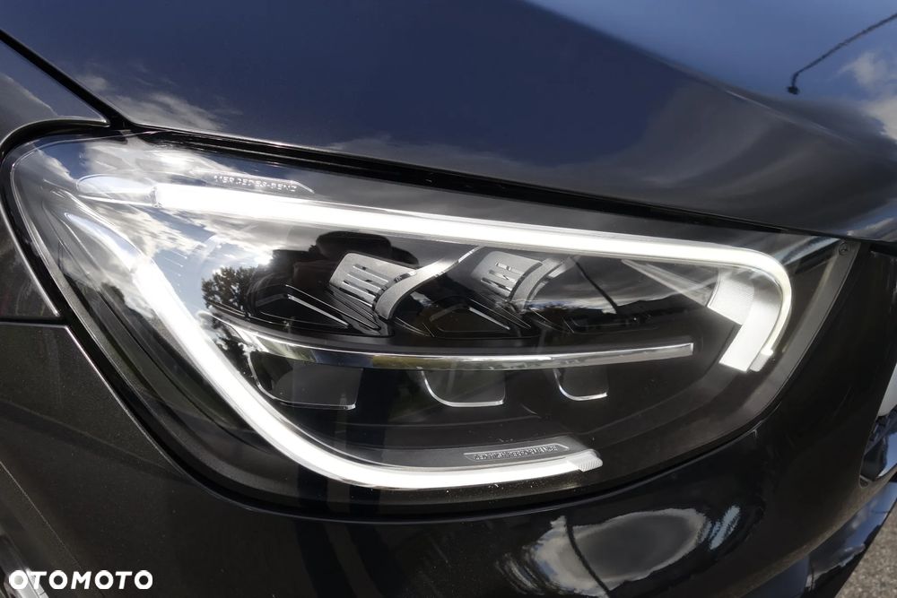 Mercedes-Benz GLC Coupe 300 e 4-Matic - 9