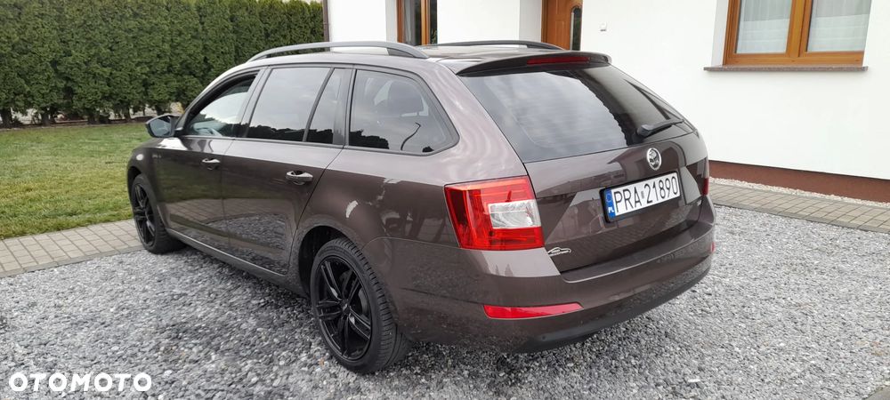 Skoda Octavia 1.6 TDI DPF Ambition Green tec - 13