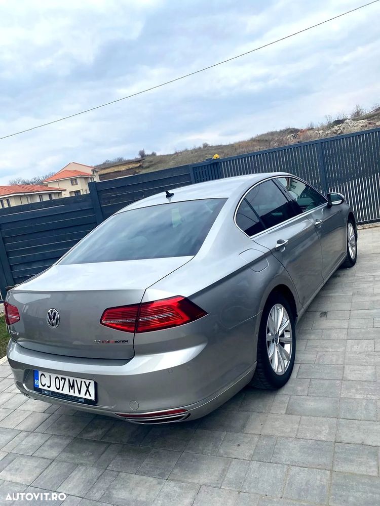 Volkswagen Passat 2.0 TDI DSG 4Motion Highline - 8