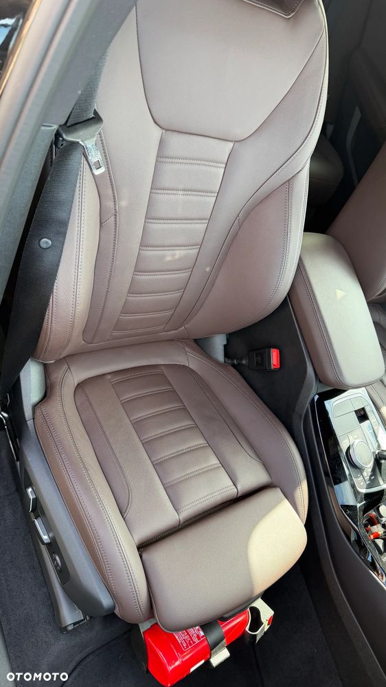 BMW X3 xDrive20i mHEV - 8