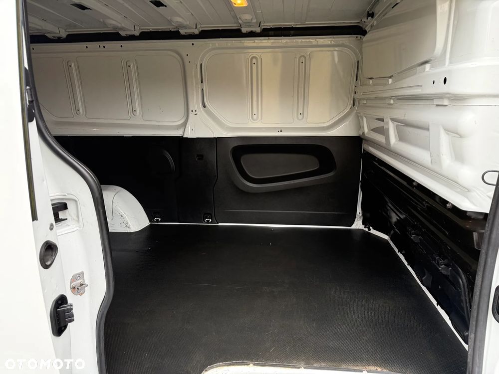 Opel VIVARO L2H1 LONG - 12