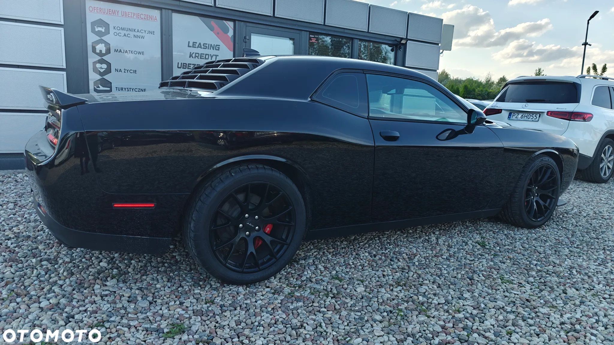 Dodge Challenger - 8