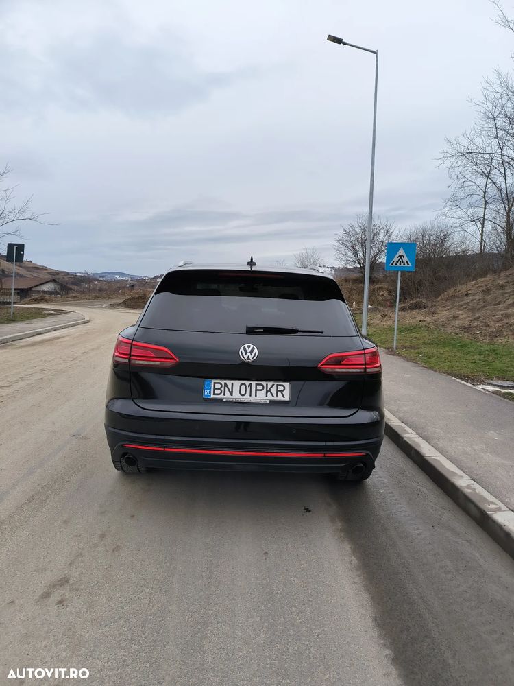 Volkswagen Touareg - 8