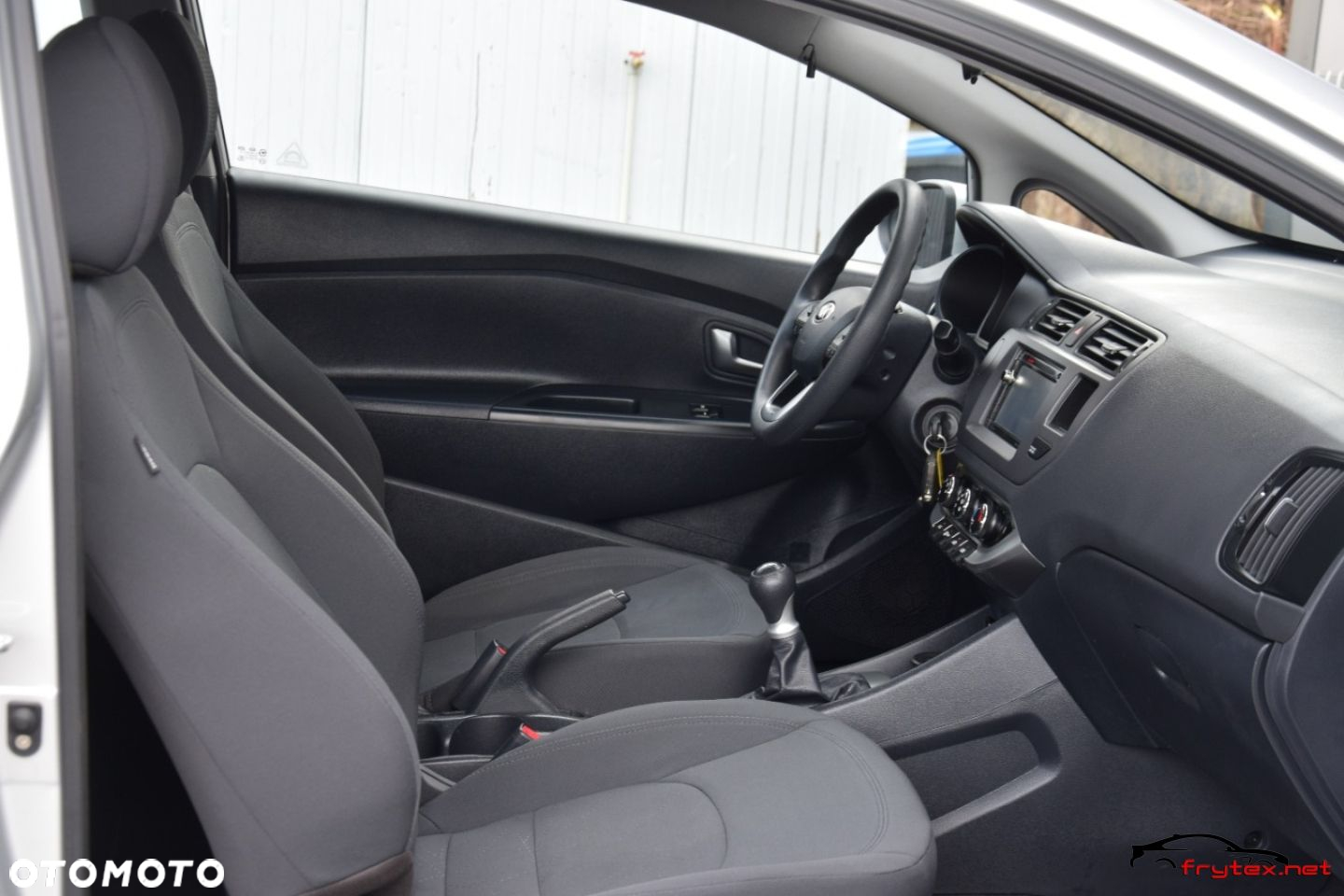 Kia Rio - 20