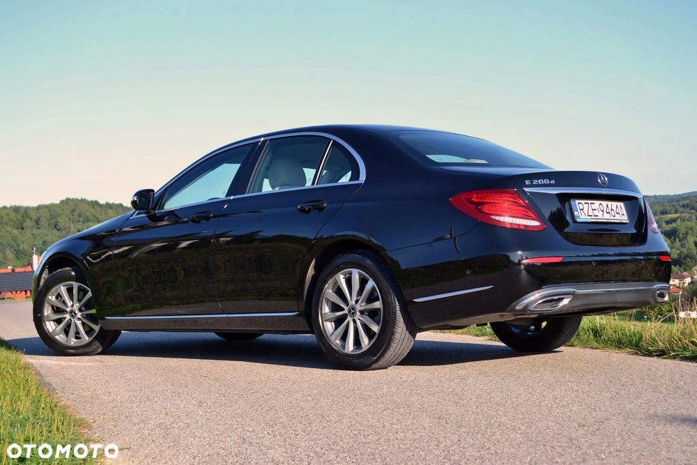 Mercedes-Benz Klasa E 200 d 9G-TRONIC Avantgarde - 17