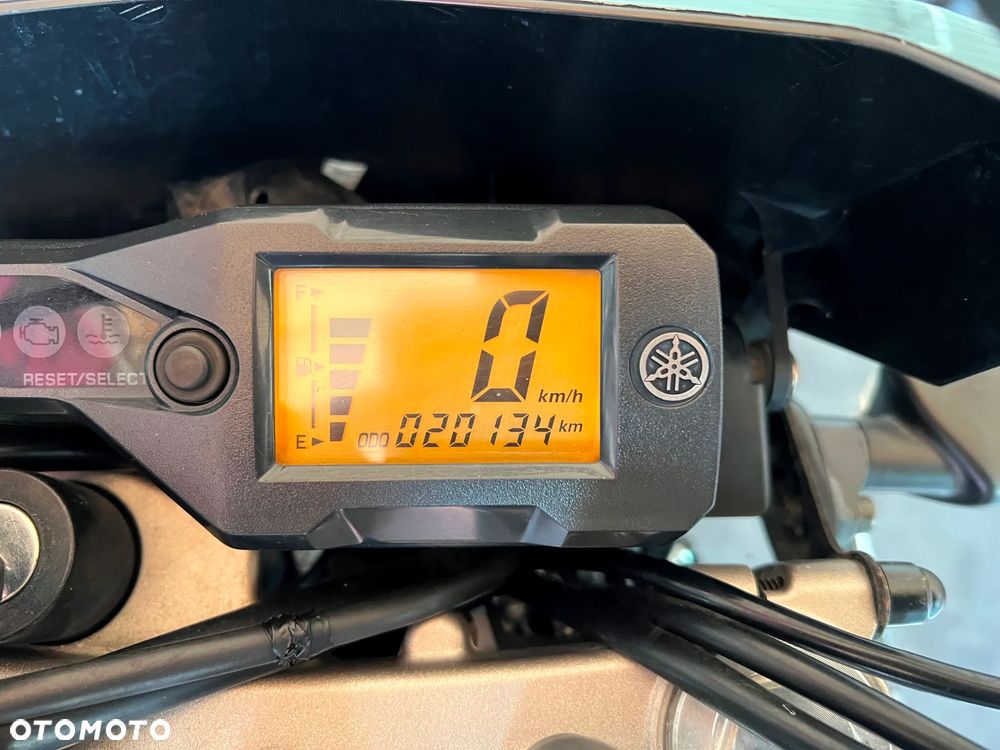 Yamaha WR - 16