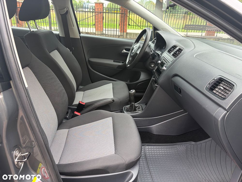 Volkswagen Polo 1.4 Comfortline - 27