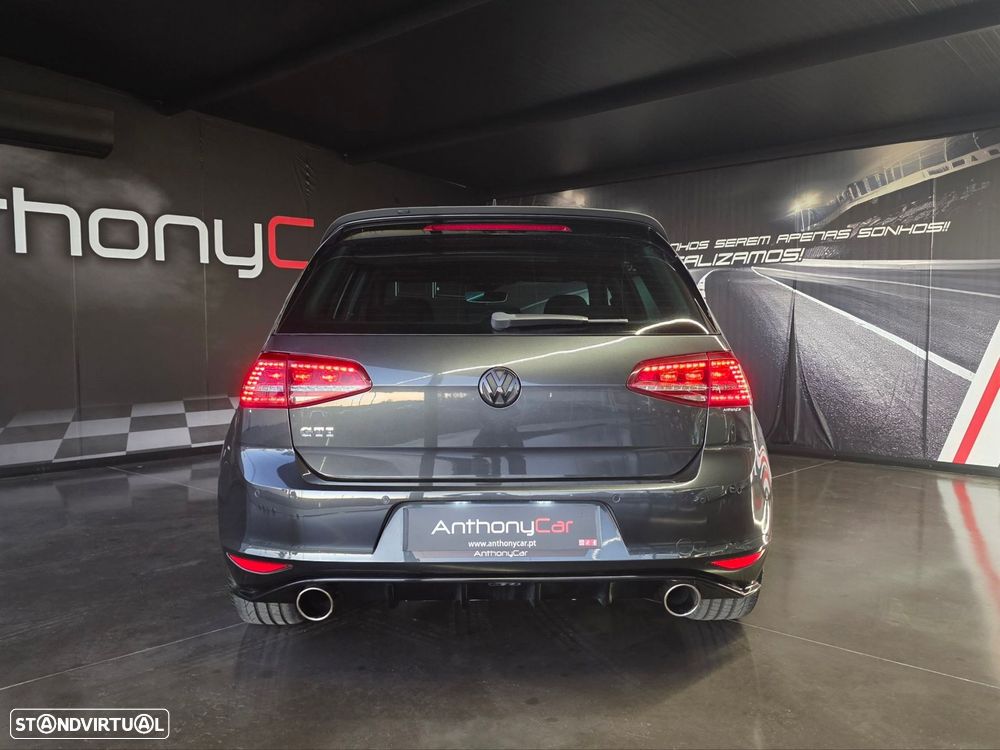 VW Golf 2.0 TSi GTi DSG - 45