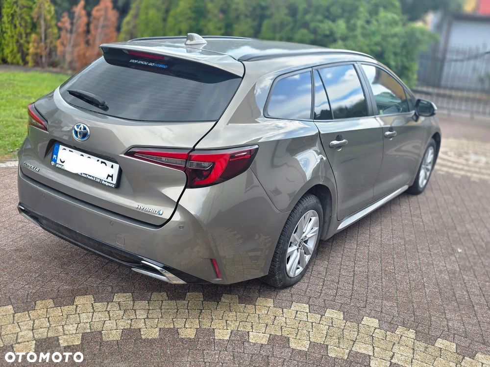 Toyota Corolla 2.0 Hybrid Comfort - 4