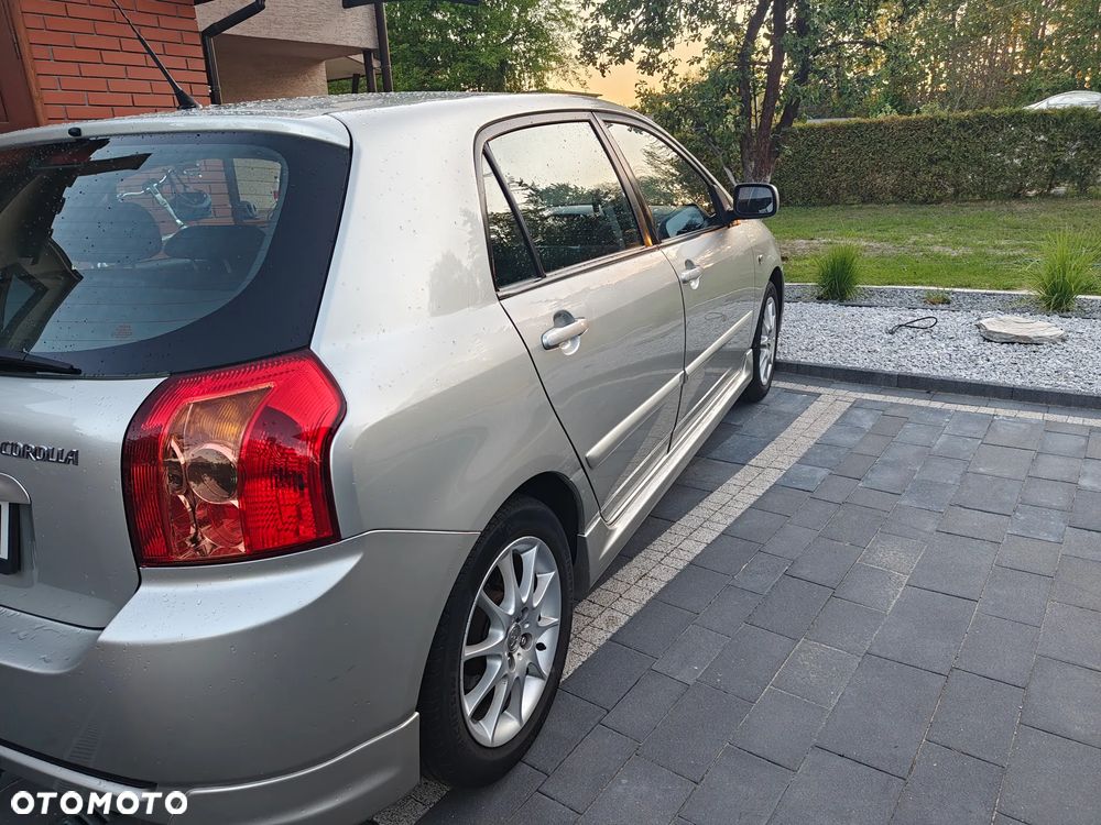 Toyota Corolla 1.6 VVT-i Sol (air6) - 4