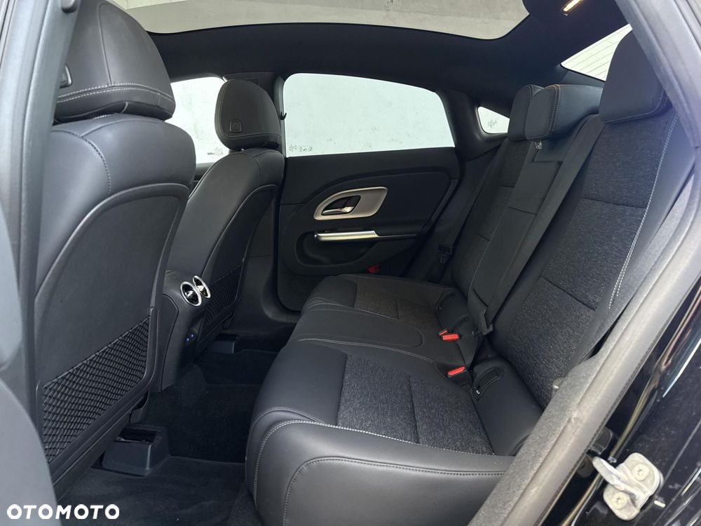 Mercedes-Benz CLA 200 mHEV 8G-DCT - 19