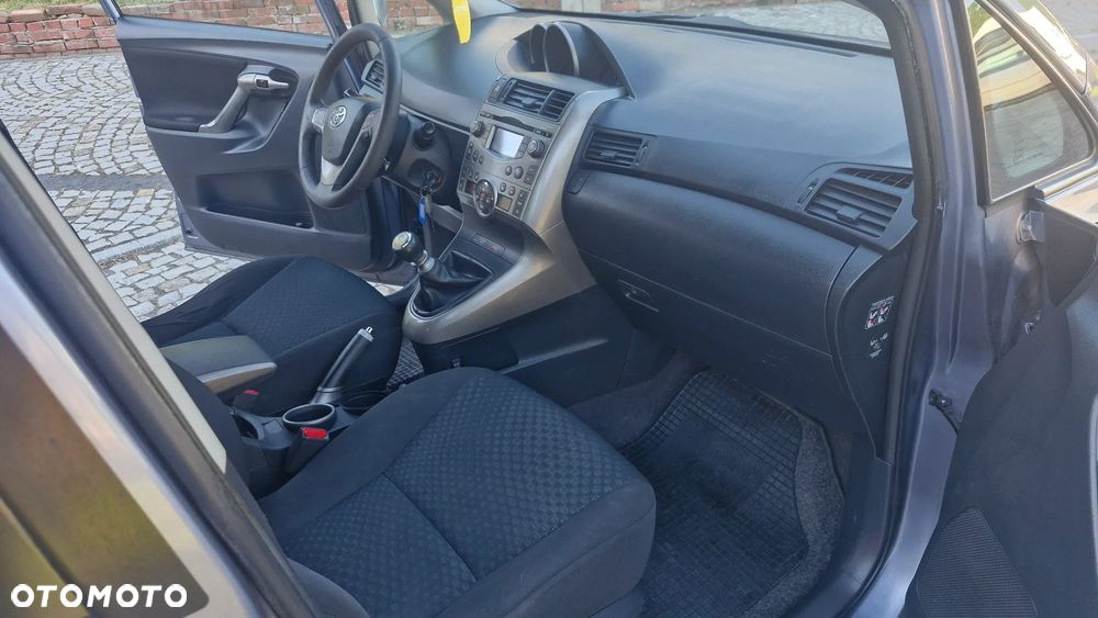 Toyota Verso 1.6 5-Sitzer Comfort - 10