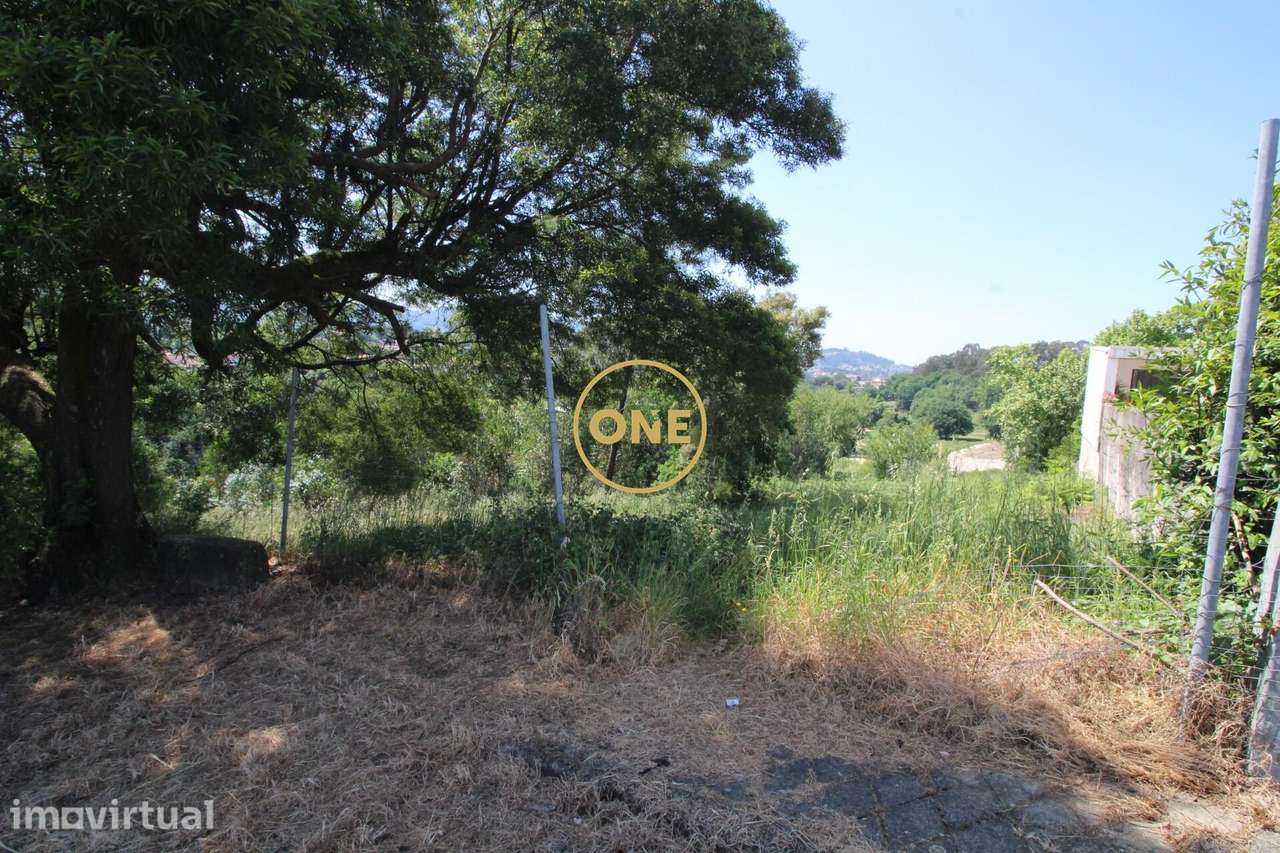 Lote de terreno de construção com 700m2 de área em Bairro para venda - Grande imagem: 3/19