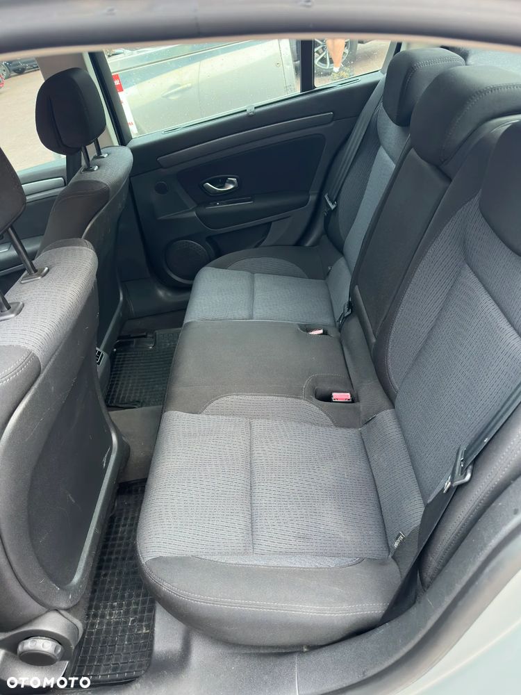 Renault Laguna 2.0 Authentique - 14