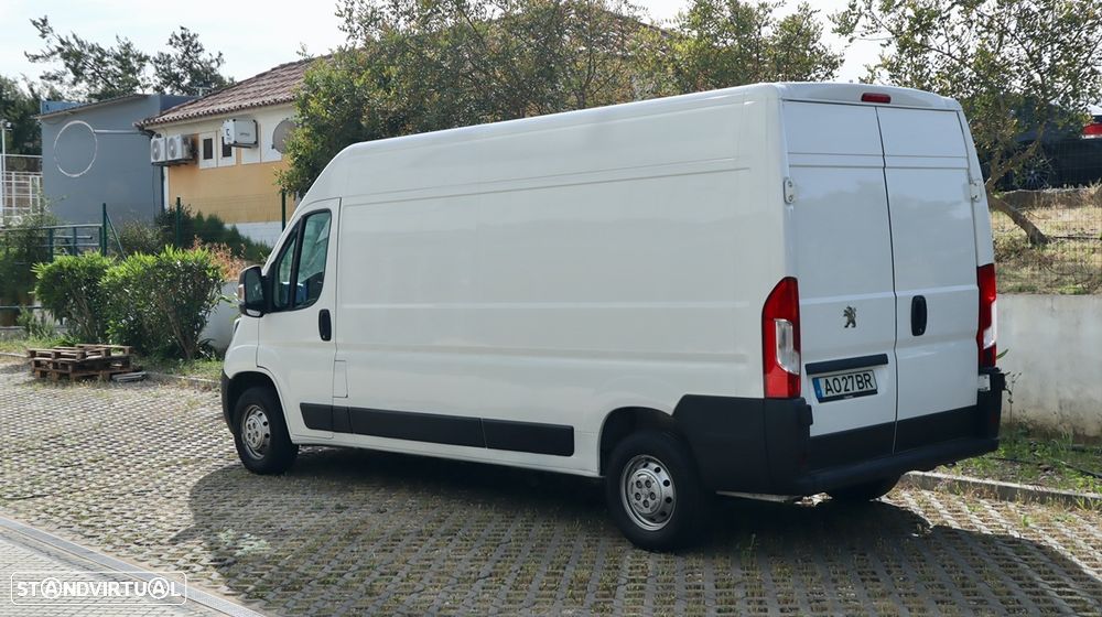 Peugeot Boxer Furgão 330 L3H2 2.2 BlueHDi 120cv - 12