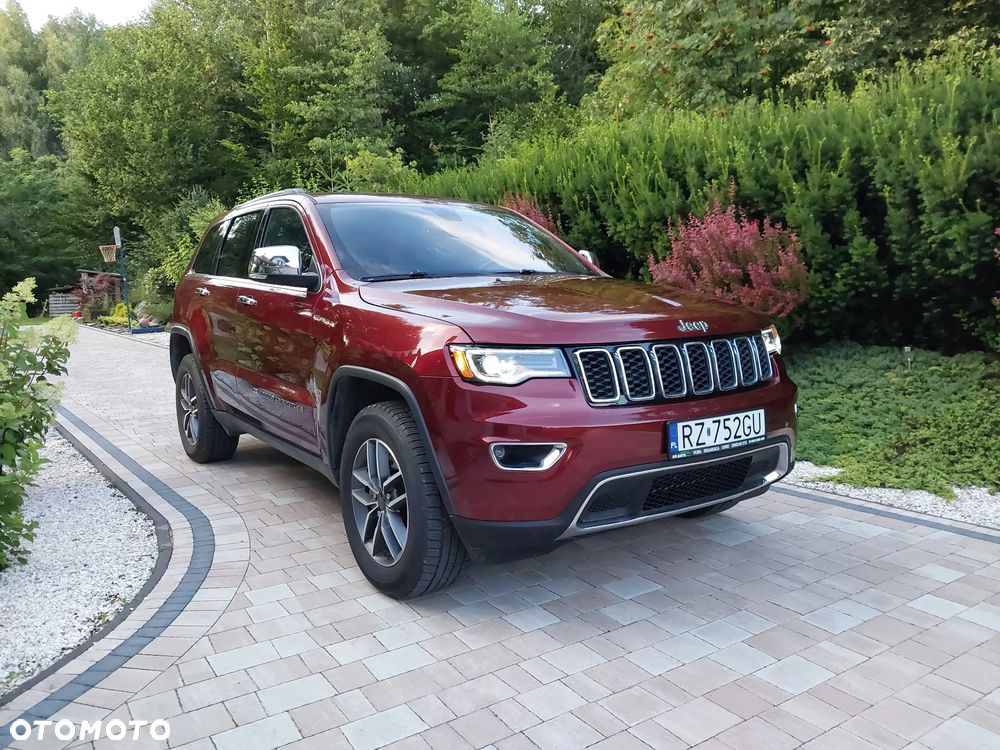 Jeep Grand Cherokee - 14