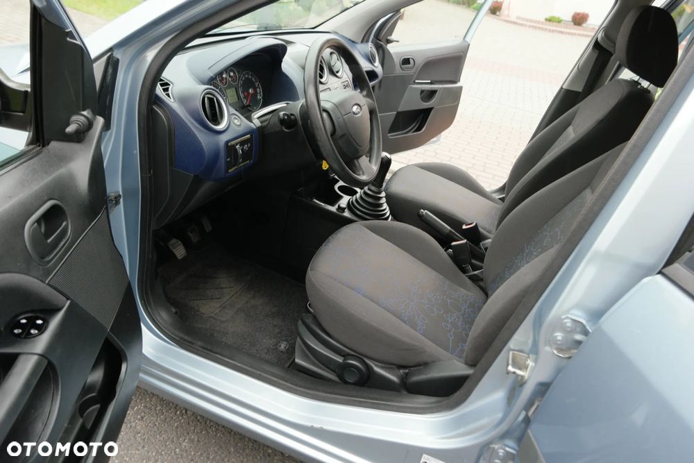 Ford Fiesta - 20