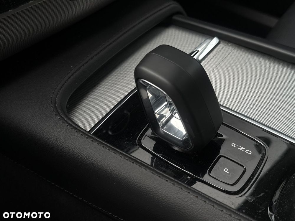 Volvo XC 90 - 20